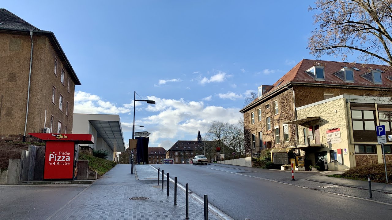 Walking around aimlessly in the Saarland University campus