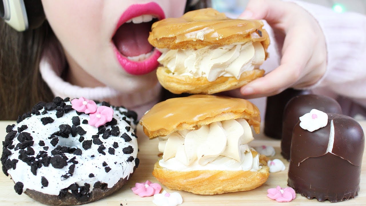 ASMR GIANT PROFITEROLE, CHOCOLATE KISSES, OREO DONUTS, MERINGUE (Eating Sounds) No Talking