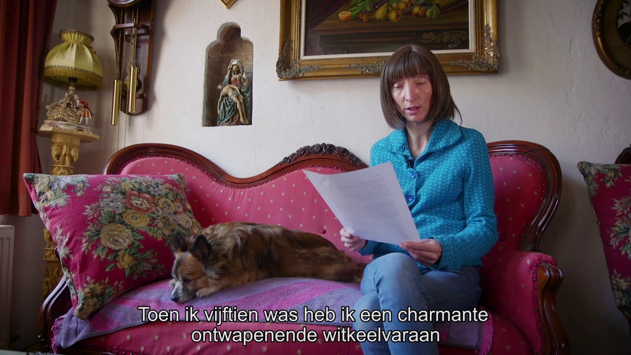 Delphine Lecompte leest voor uit 'Beschermvrouwe van de verschoppelingen' (Deel 1)