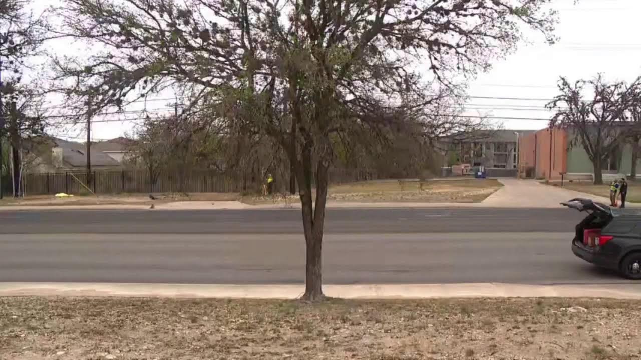 LIVE NOW: Authorities respond to major vehicle crash
