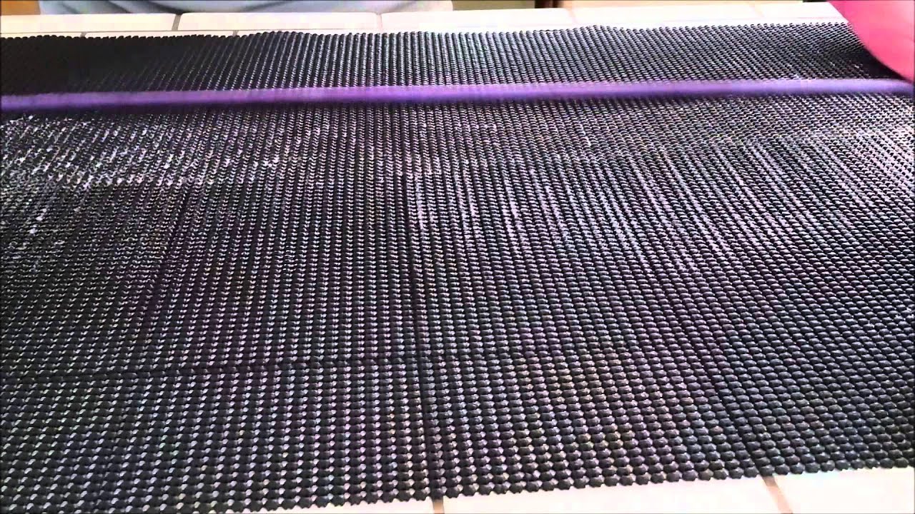 Making wool dreadlocks