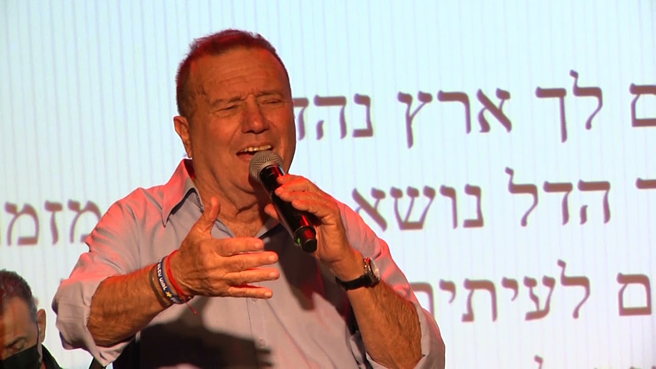 גבי ברלין ורמי דנוך במופע חגיגי משותף - שרים את השירים היפים מכל הזמנים