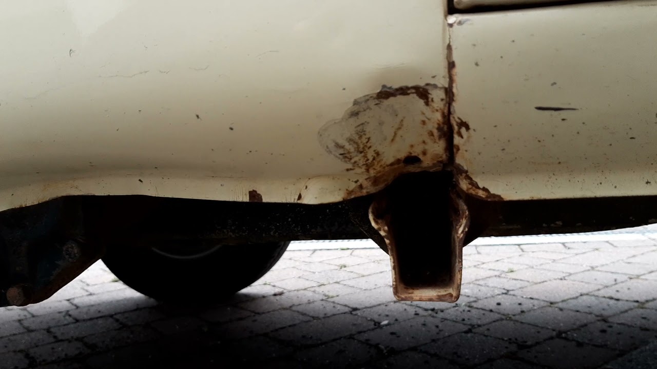 Brazilian Split Screen / Kombi Original 1974 (underneath, engine bay, doors)