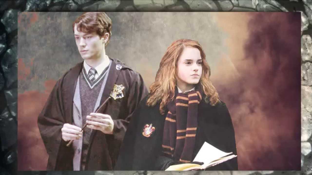 Hermione/Tom Riddle's Diary - The Walk [Tomione]