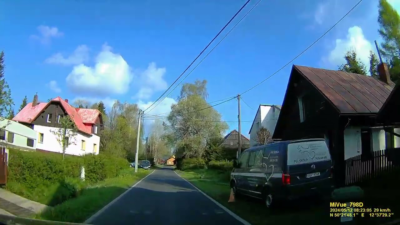 CZ: Přebuz (Frühbuß). Karlovarský kraj. Rundfahrt durch die Stadtmitte. Mai 2024