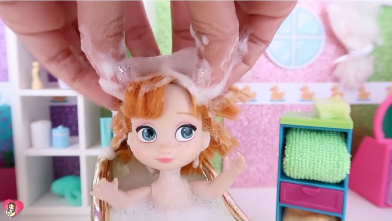 ELSA and ANNA and RAPUNZEL  EPIC MOMENTS | Disney Princess