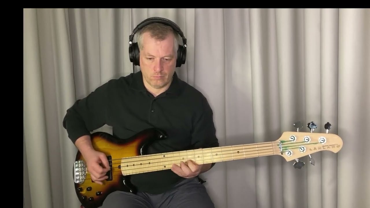 KENNY ROGERS - Lucille - Bass cover