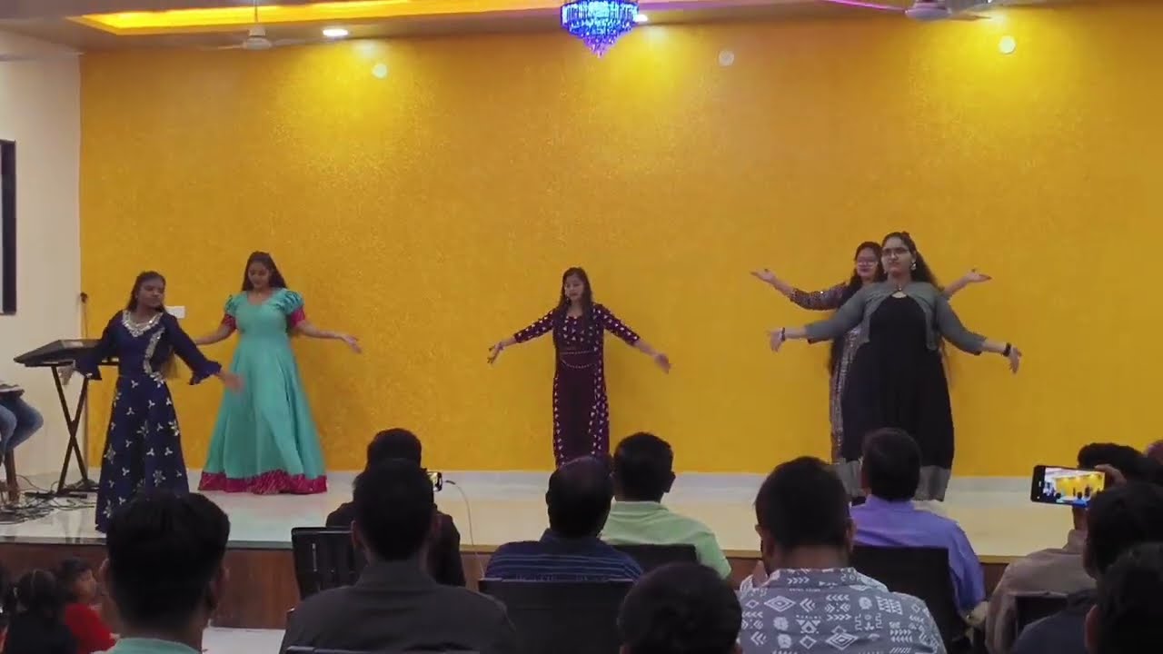 Rang liya mohe rang liya Group Dance @AnitaBashirOfficial 