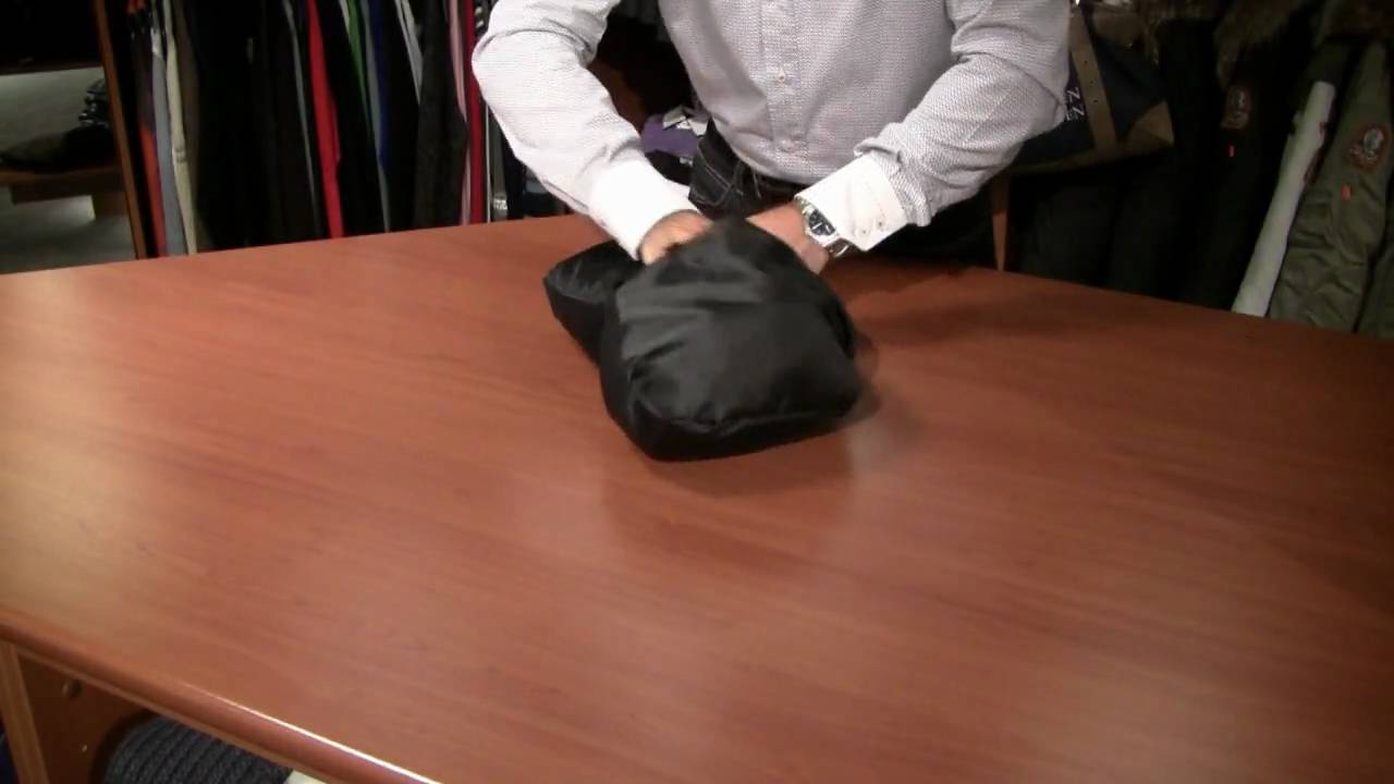 Video: Een Roy Robson kussen-colbert / pillow jacket.