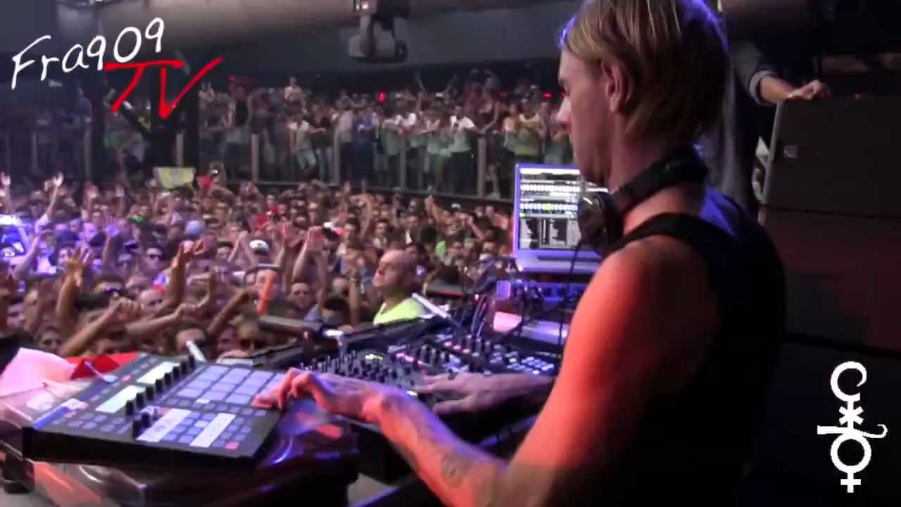 FRA909 Tv - RICHIE HAWTIN @ COCORICO' 14.8.12