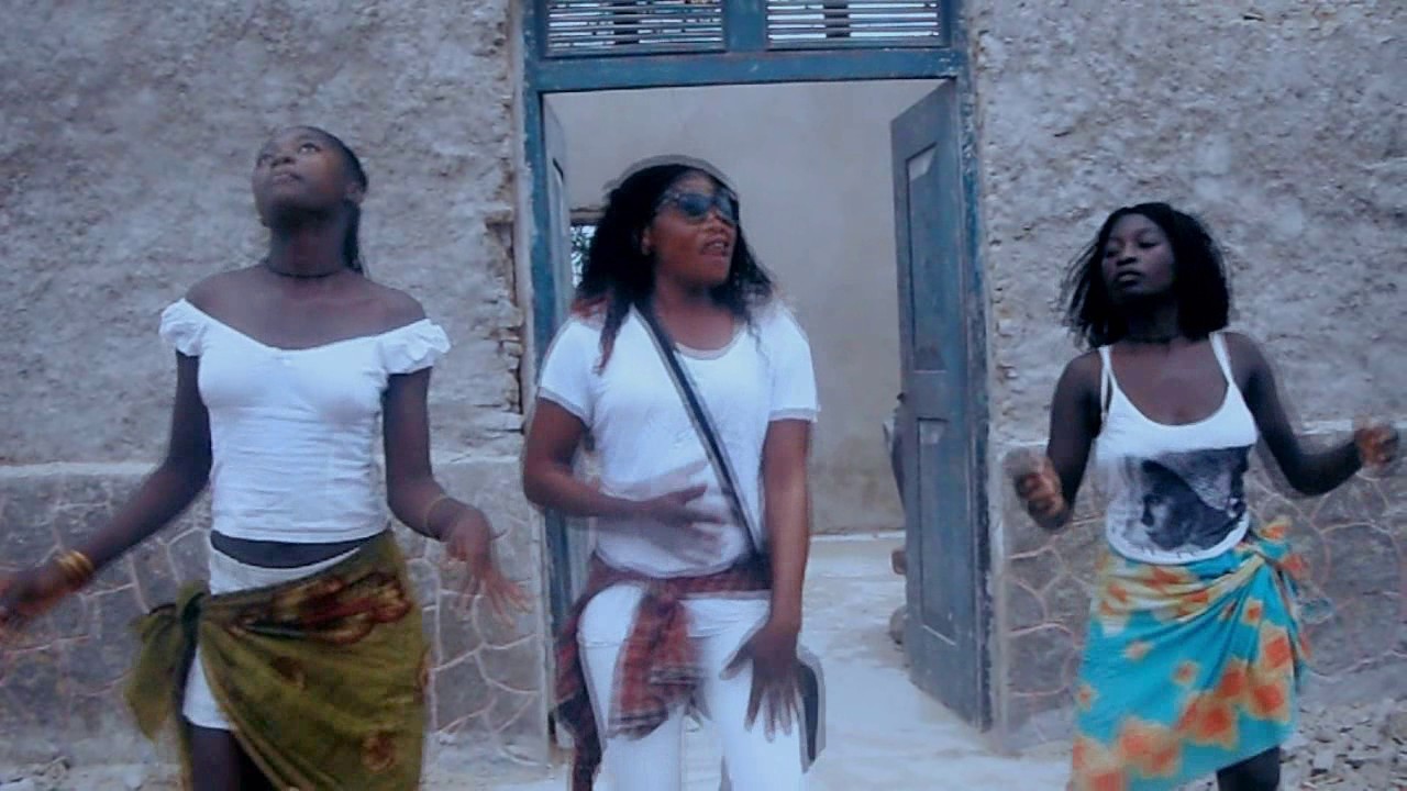 Dama Dina da Pesada  Kinawaxukhuru  Amama na papa  Oficial Video HD mp4 1280x720 Amax leePro Macua