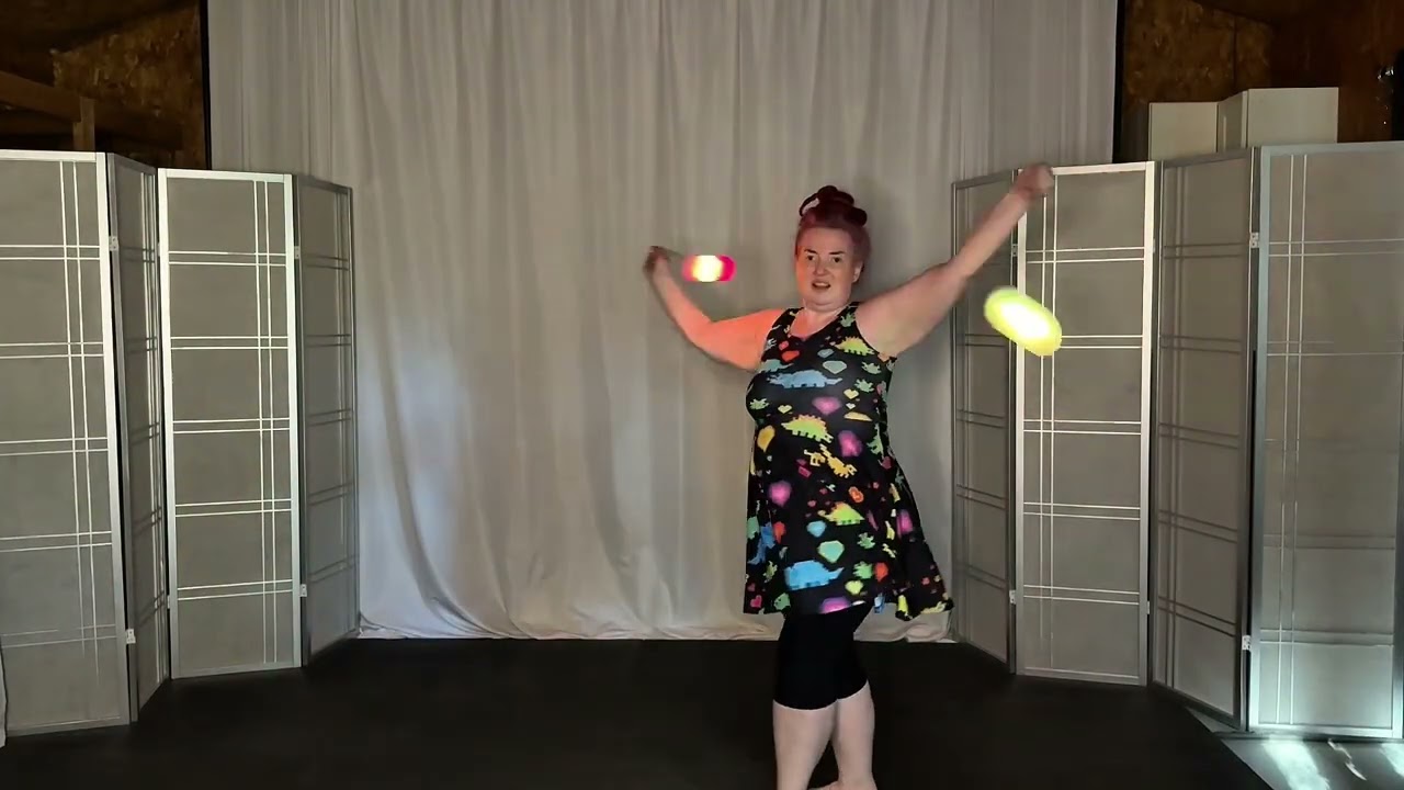 Poi Dance Cradle 20250821 #poi #PoiSpinning #PoiDance #FlowArts #PoiTutorial #poiflow #poiflowartist
