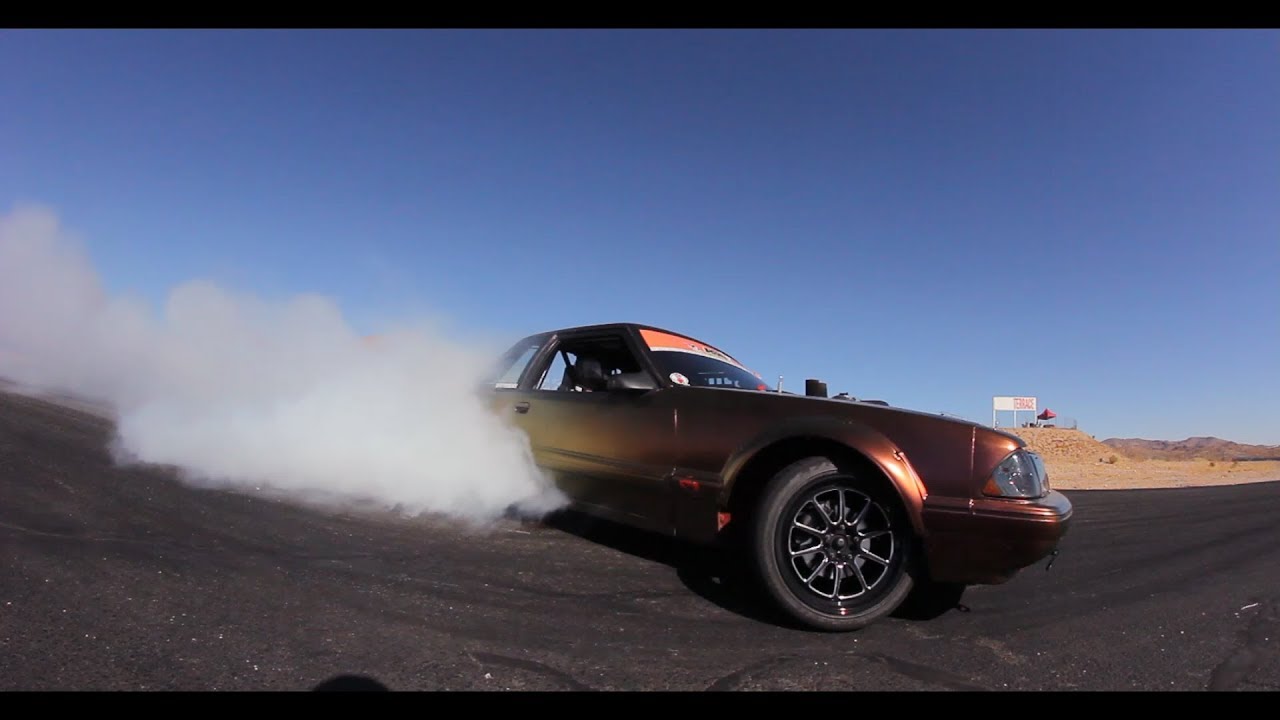 Insane mustang 5.0 drifting at Willow Springs Raceway