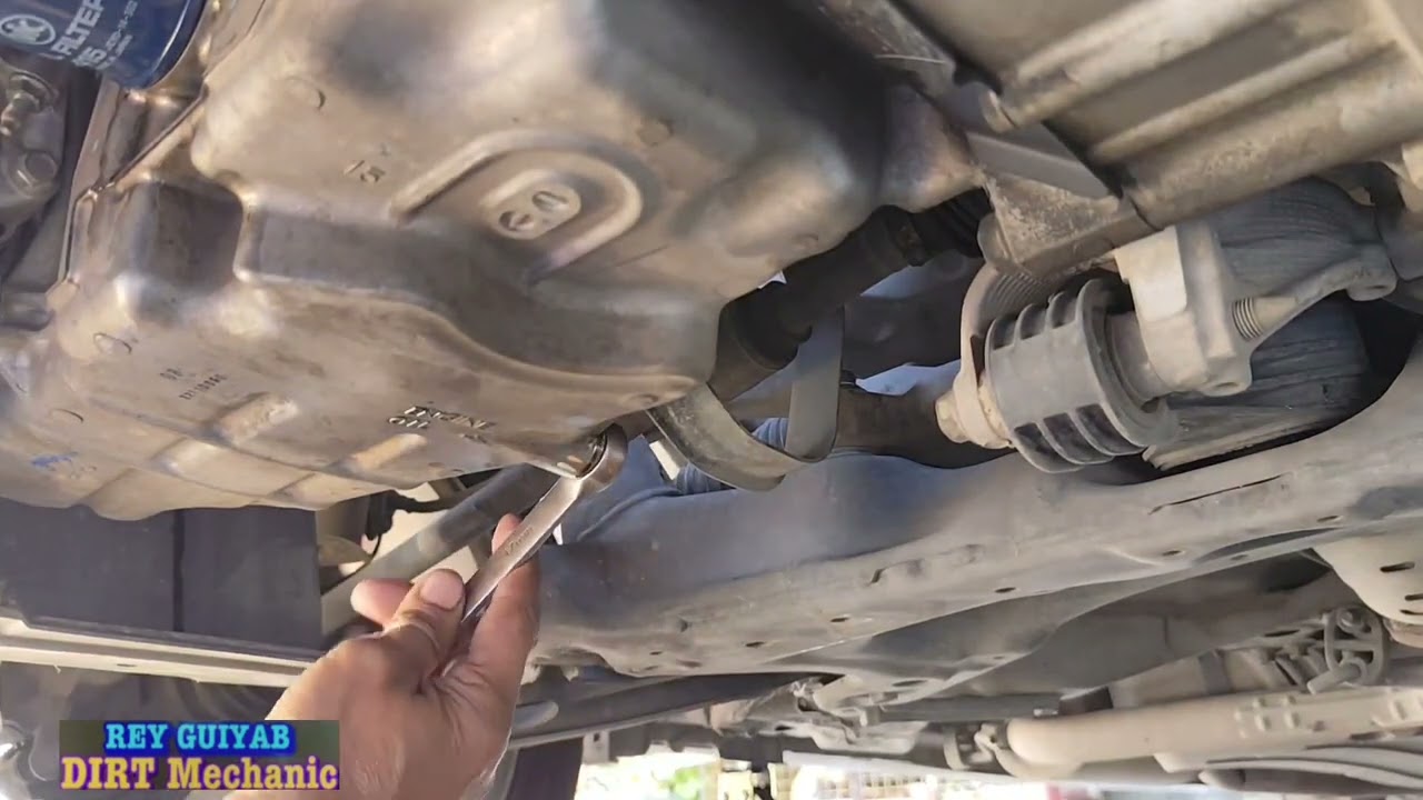HONDA JAZZ: Napaka daling mag  Change oil and Flushing nito. | DIRT MECHANIC
