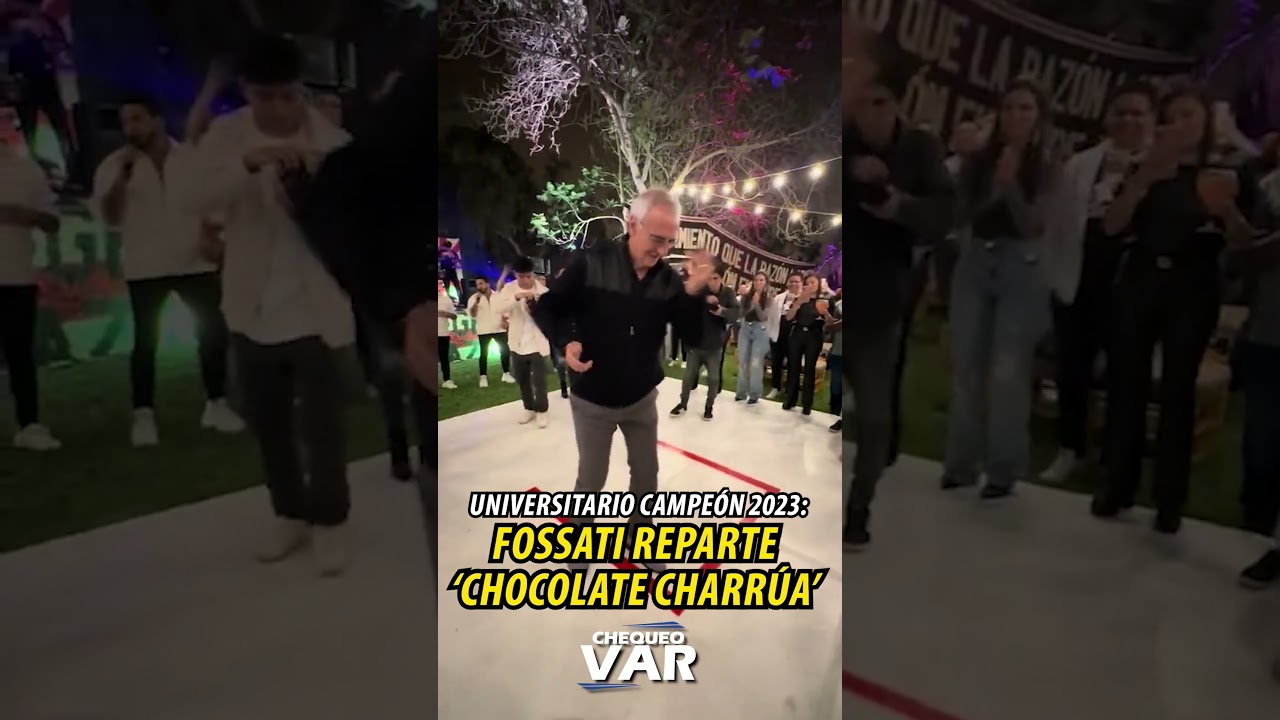 Jorge Fossati bailando en la fiesta de Universitario campe&oacute;n 2023 | #shorts