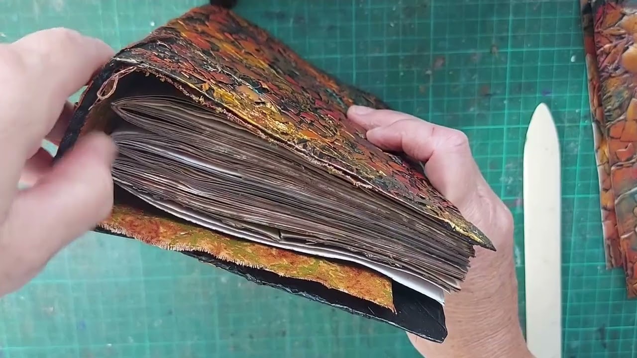 Hidden spine junk journal tutorial.
