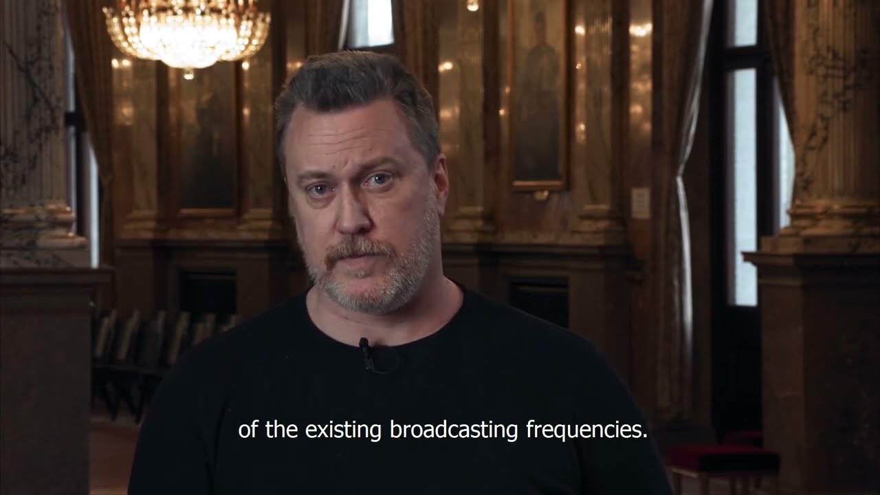 Kampf um Frequenzen | NICHOLAS OFCZAREK: 