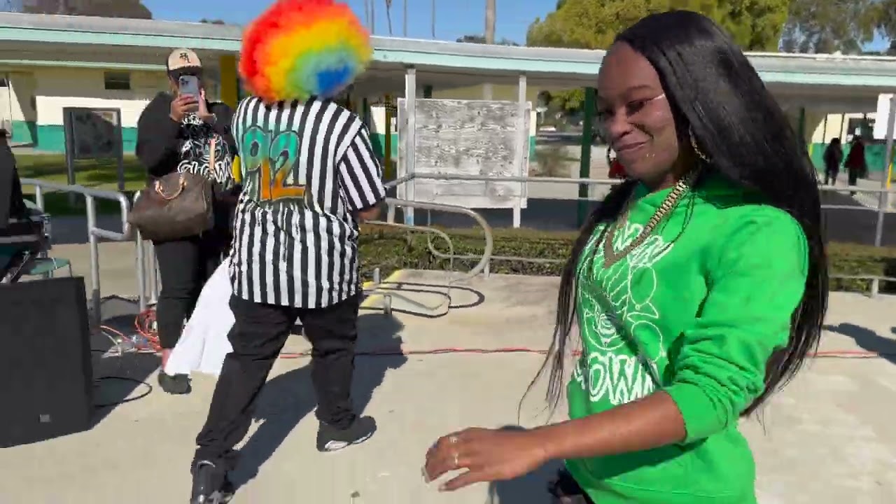 💚💛Narbonne Was Ready To Battle😂💯 #Back2SchoolTour🎒FOLLOW @TOMMYTHECLOWN ON INSTAGRAM ​