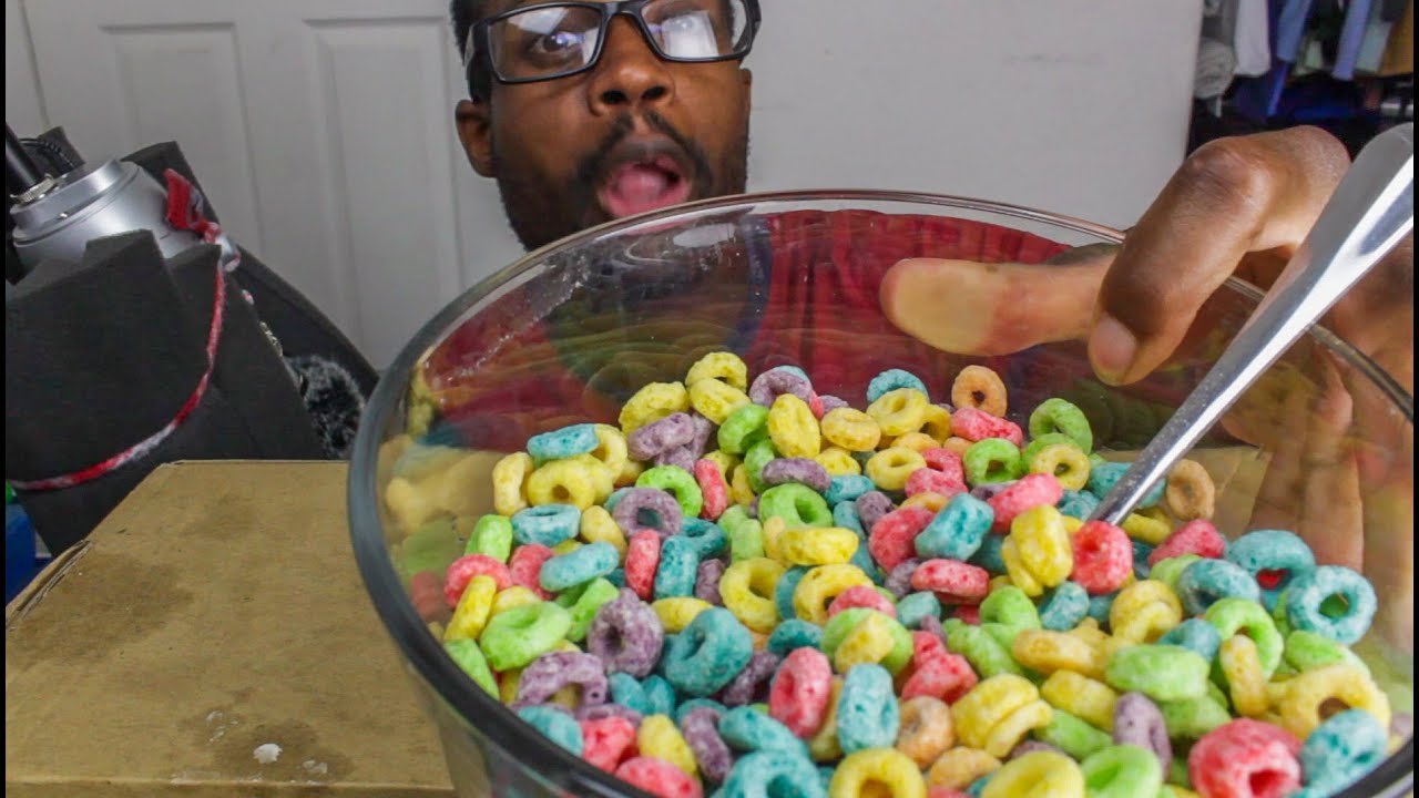 ASMR EATING FROOT LOOPS CEREAL AND ALMOND MILK | ASMR TY | MUKBANG