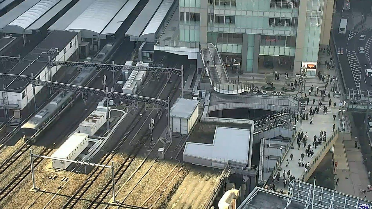 JR大阪駅 いまの様子は【LIVE CAMERA】osaka station