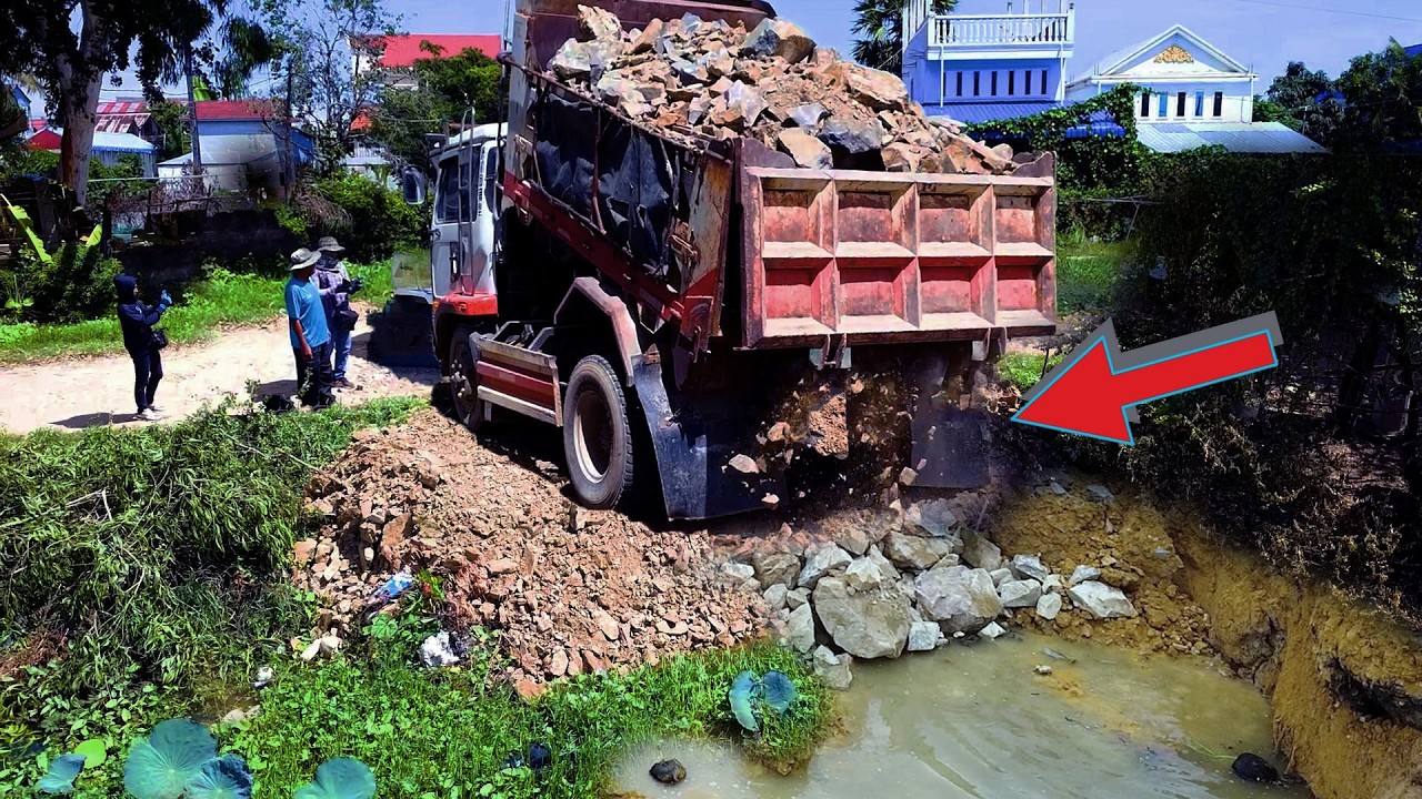 Full Video Project!! First Start New Landfill Transforming a Landfill Dumping & Dozer in Action!