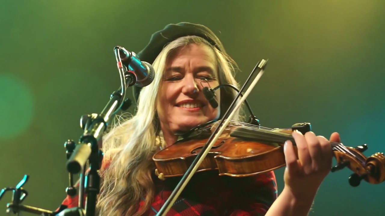 Wide Range  - Far Away - LIVE @ Wellenbrecher Festival