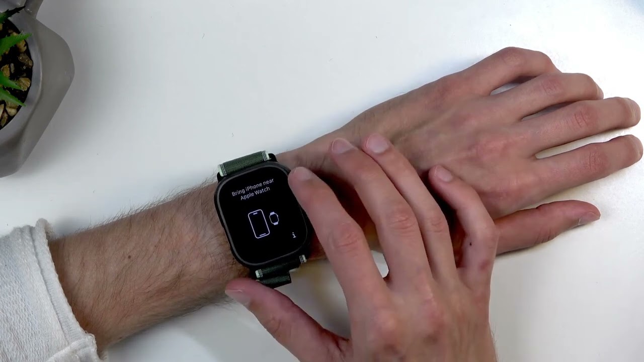 Déballage Apple Watch Ultra 3 : À quoi ressemble la nouvelle montre haut de gamme ?