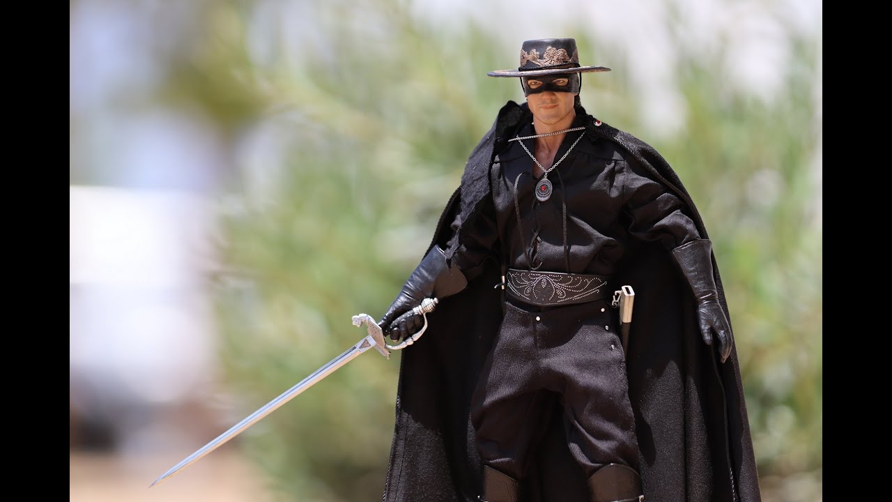 Blitzway's 1/6 scale Zorro Unboxing