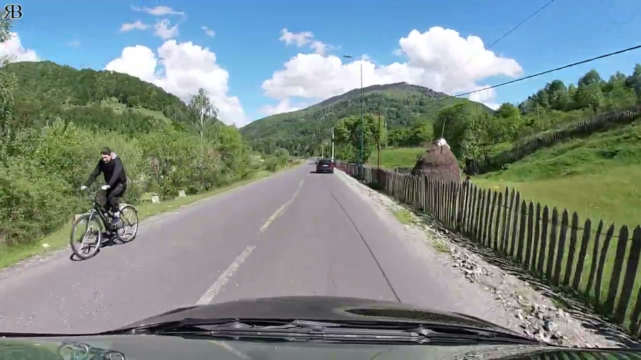 DN 7A se prezintă foarte rău pe anumite sectoare. 110km în două ore: Petroşani - Brezoi (Mai 2024)
