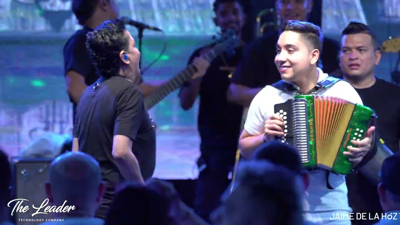 Gracias a Dios - Churo Díaz en el The Leader Fest