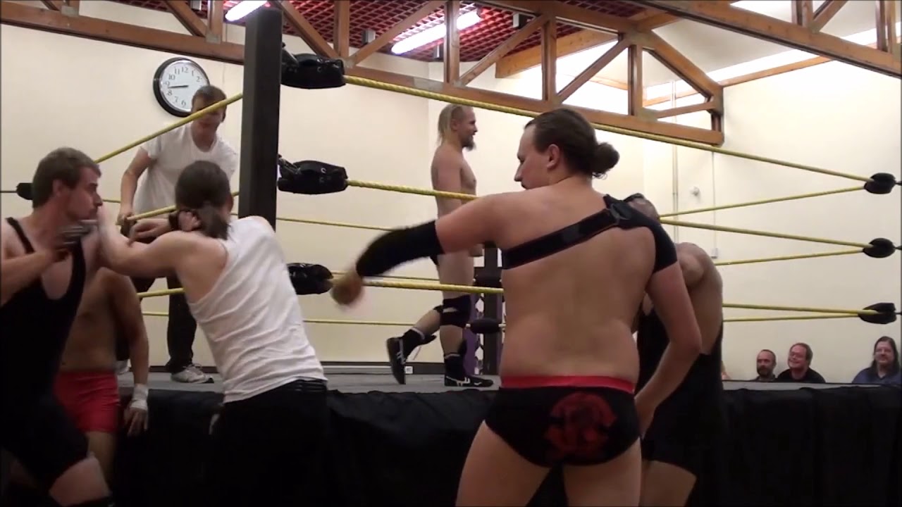 Lumberjack Match Jack Toreno vs Arin Jones