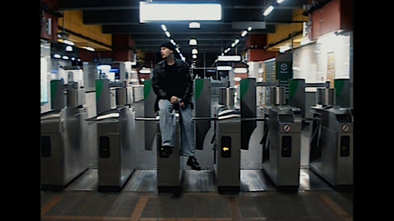 LA2F - D&Eacute;FAUTS STYL&Eacute;S (prod. Strike)