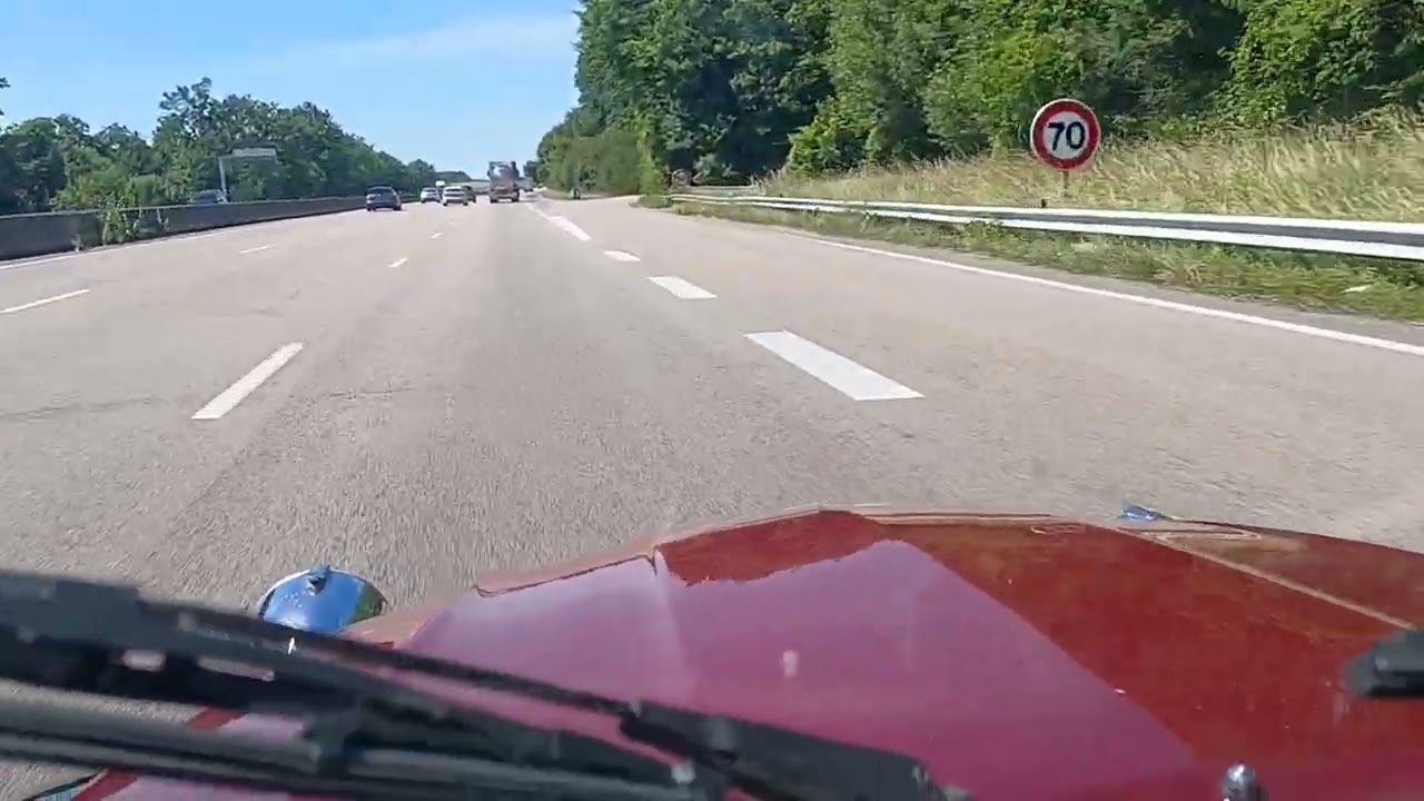 CITROËN 2CV6 CHARLESTON - juillet 2022 - A13 125 kmh dans le flot de voitures, pas ridicule du tout