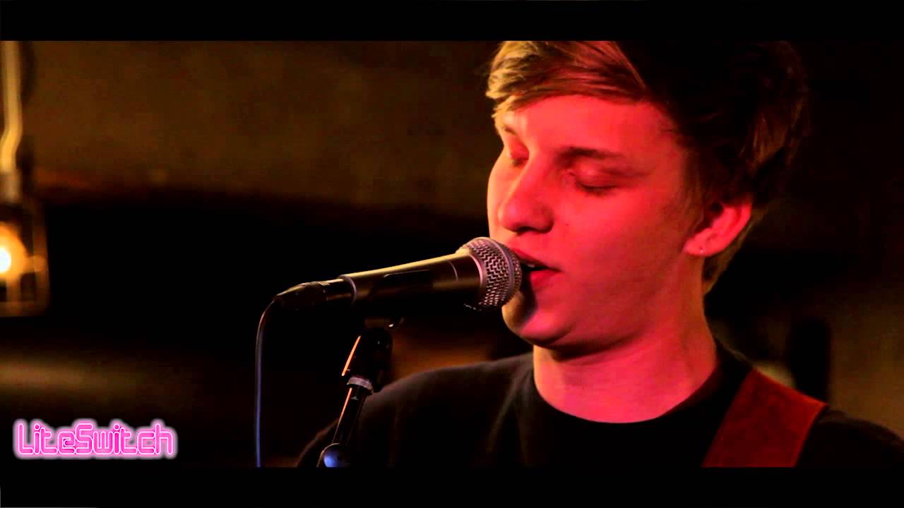 George Ezra 