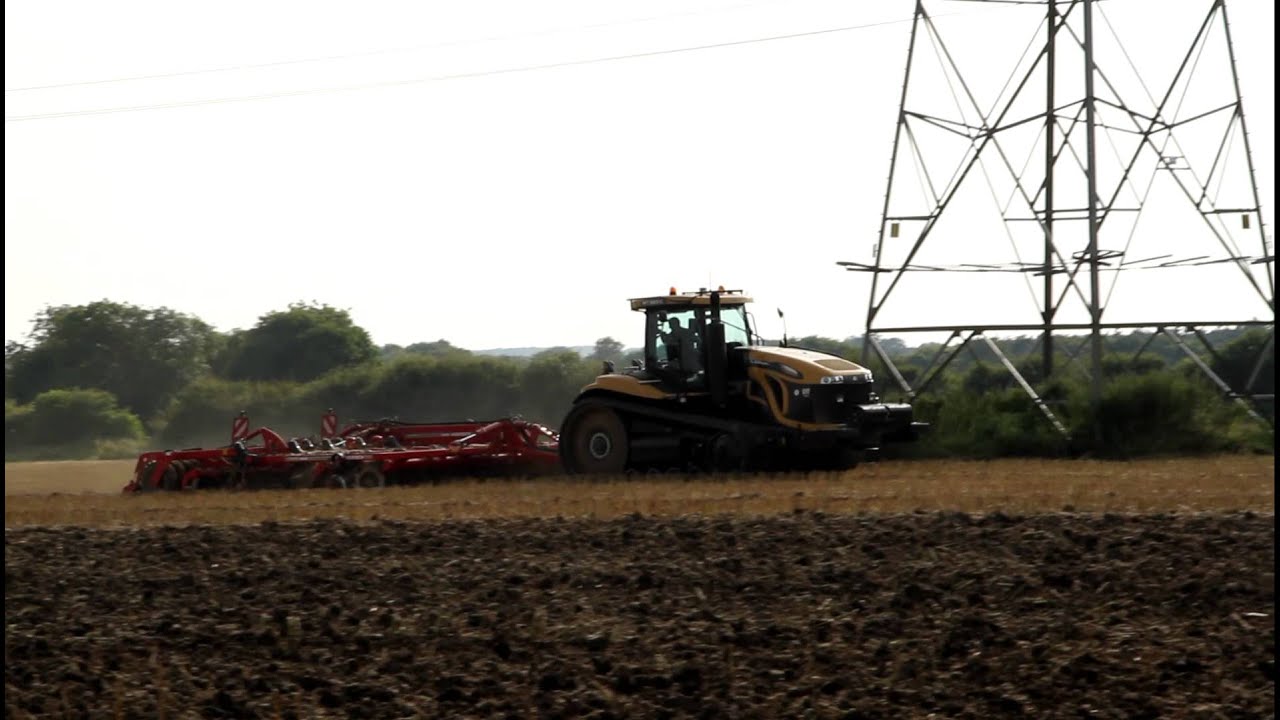Cat Challenger 865C with Horcsh Tiger 8 MT working at Raynhams Estate in Norfolk