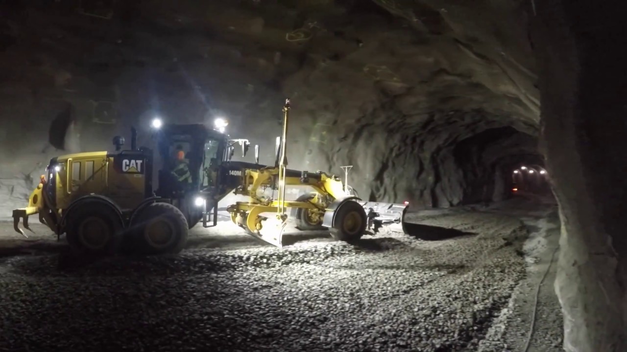 Väghyvel Caterpillar 140 M 2