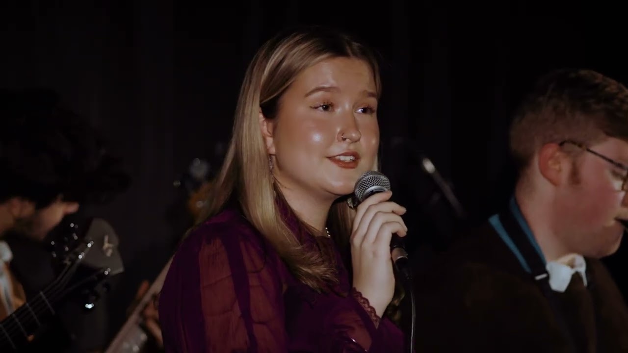 Around The Merry Go Round - Between Rivers, Live at Riverside Studios