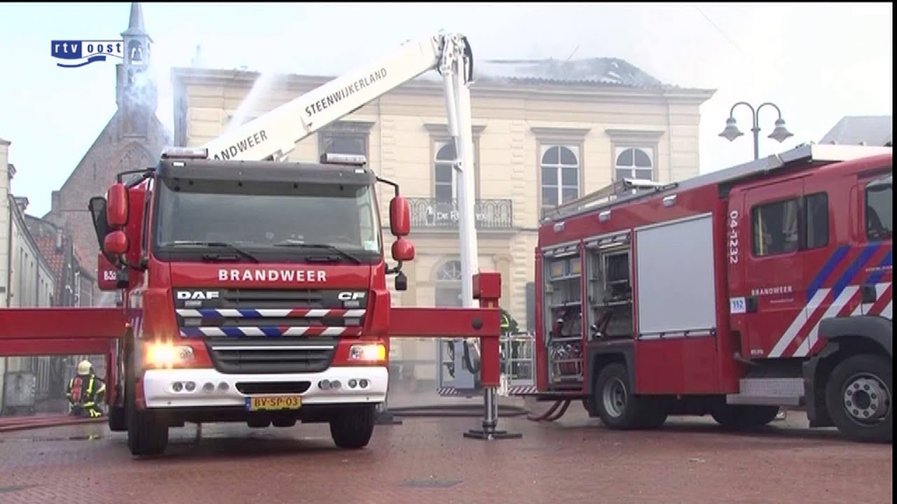 Grote brand grand café De Rechter in Steenwijk