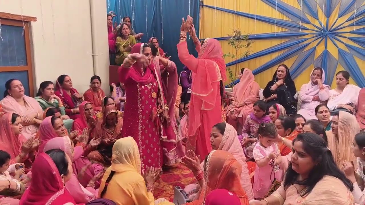 ( श्यामा तेरे मिलन दा चाव बे)पहाड़ी भजन व गिद्दा । हमारा पहाड़ी कल्चर