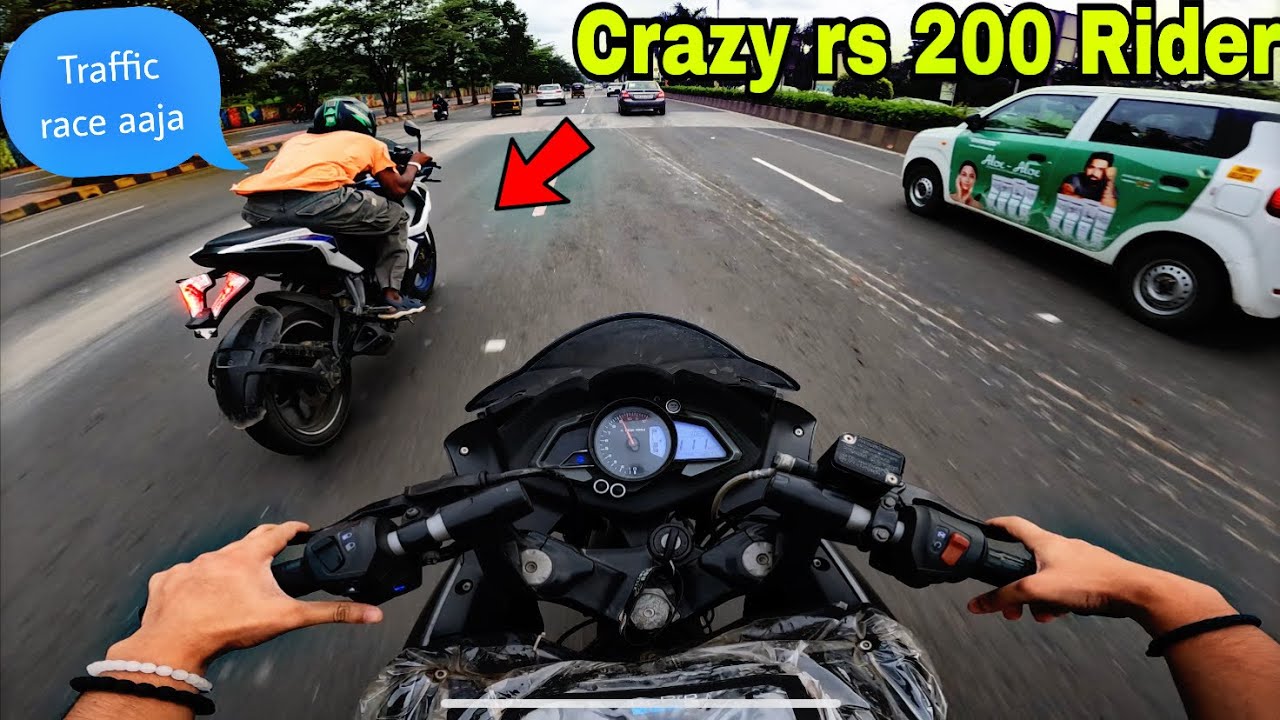 Pulsar rs 200🔥vs rs 200 Street R@ce 😱|| hyper Riding on pulsar rs 200 🔥 || Close Call😱😱