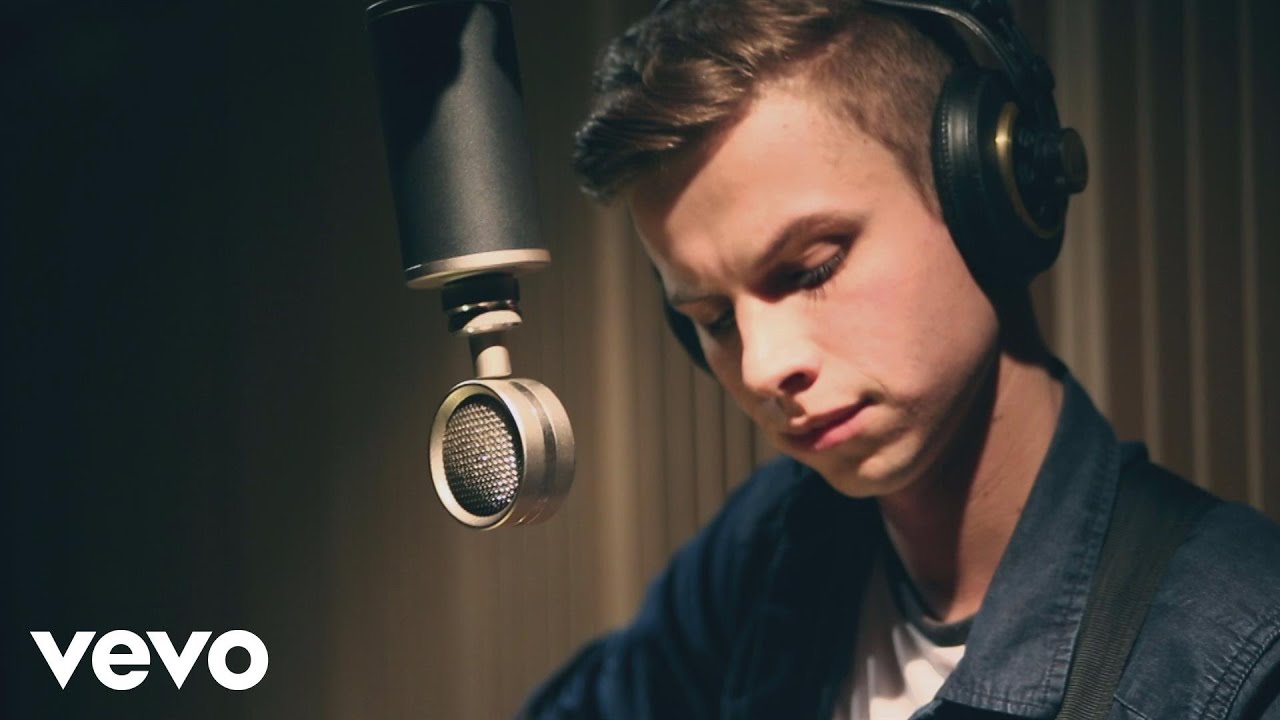 Szymon Chodyniecki - Sam Na Sam (Acoustic Version)