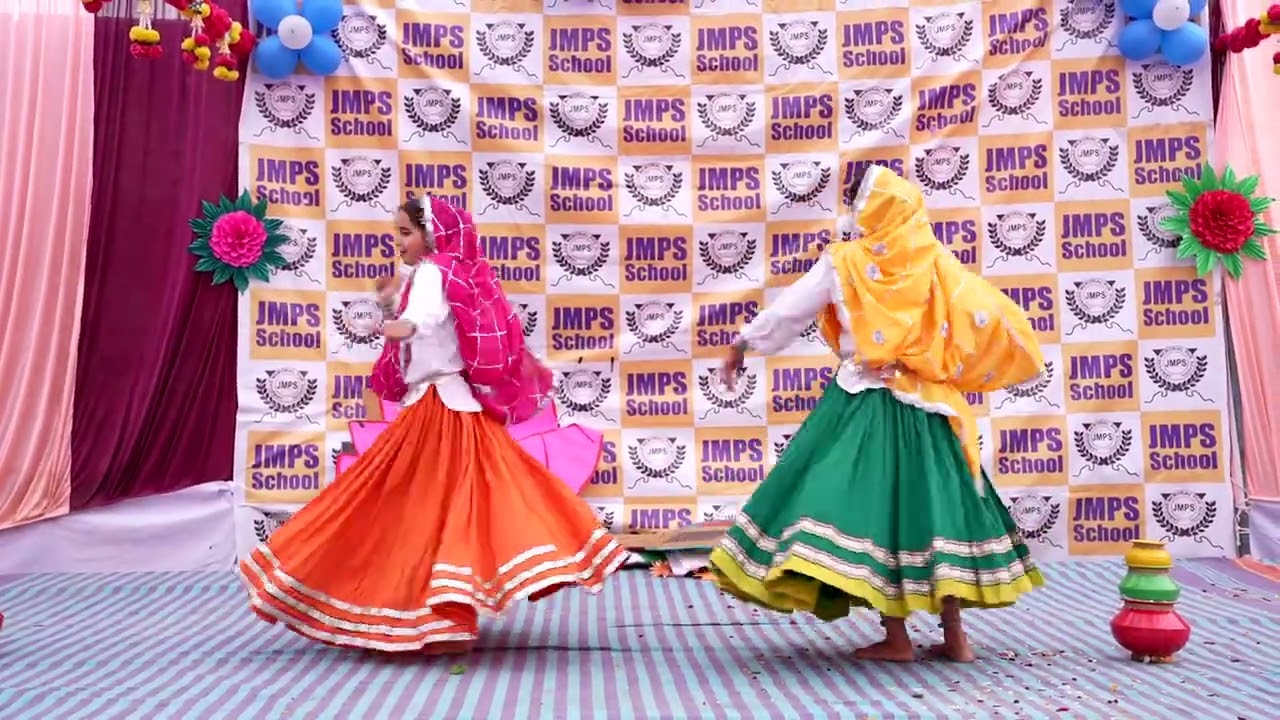 “तालियों से गूंज उठा मंच 👏💃 | बच्चियों का सुपरहिट डांस”