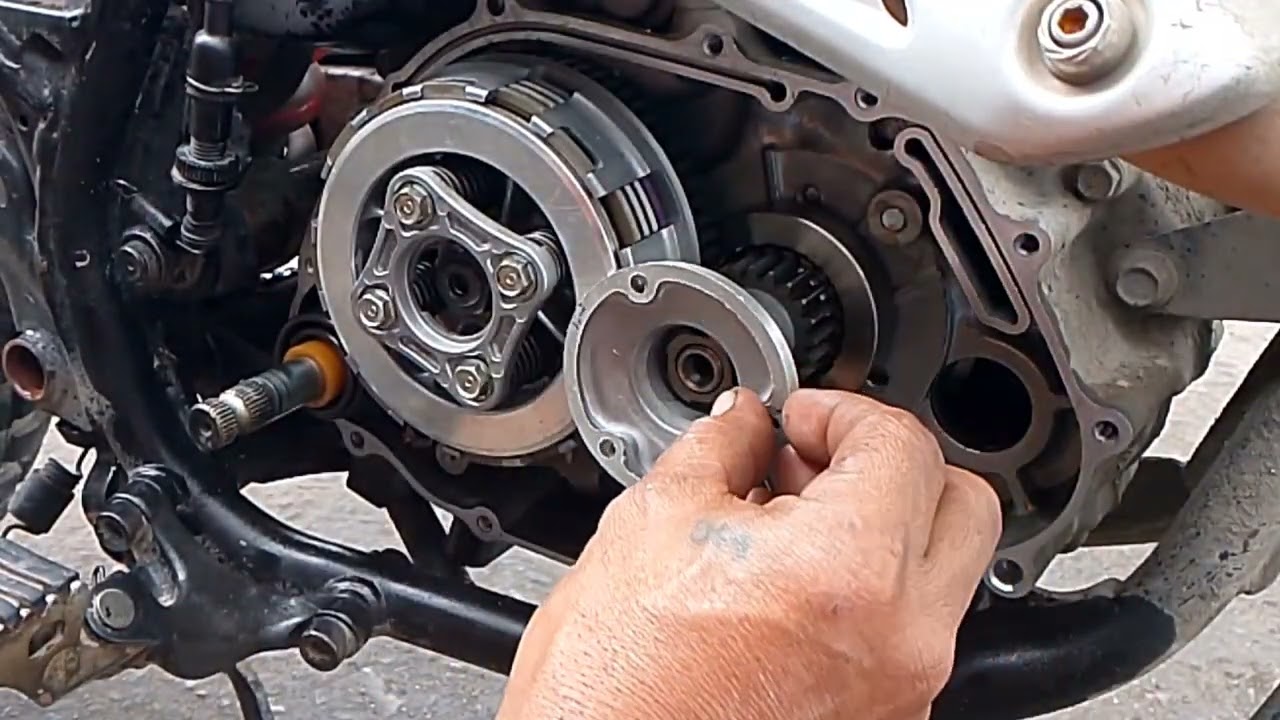 HONDA CRF 150 NANG DAHIL SA CLUTCH LEVER NASIRA ANG CLUTCH LINING | Mekanikong Liki