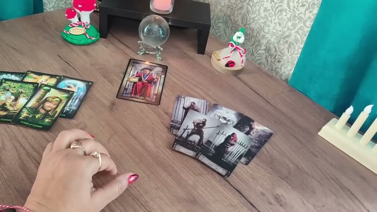 Две жени през погледа на мъжа за когото мислите👀💖Гледане на карти Таро🔮