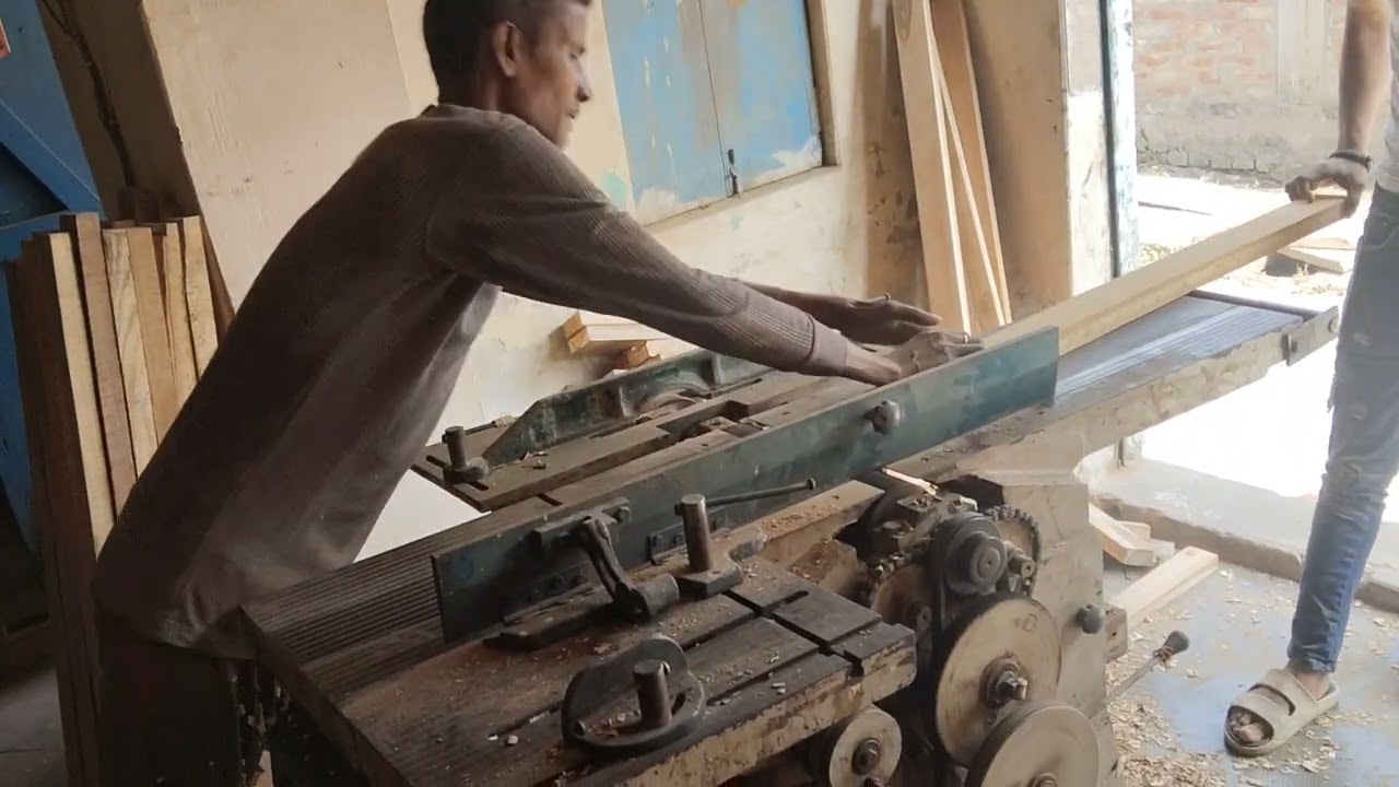 Lakadi khidki Paranda kaise maarte hain machine se 