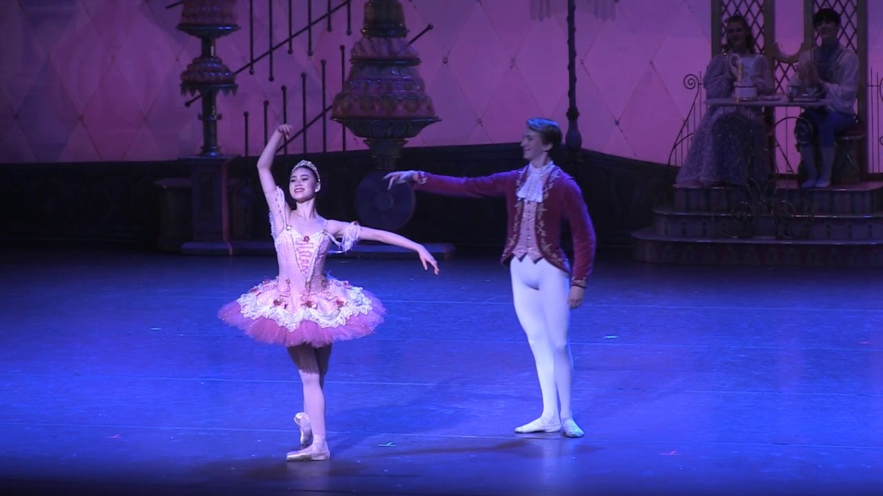 UNCSA Grand pas de deux from the Nutcracker