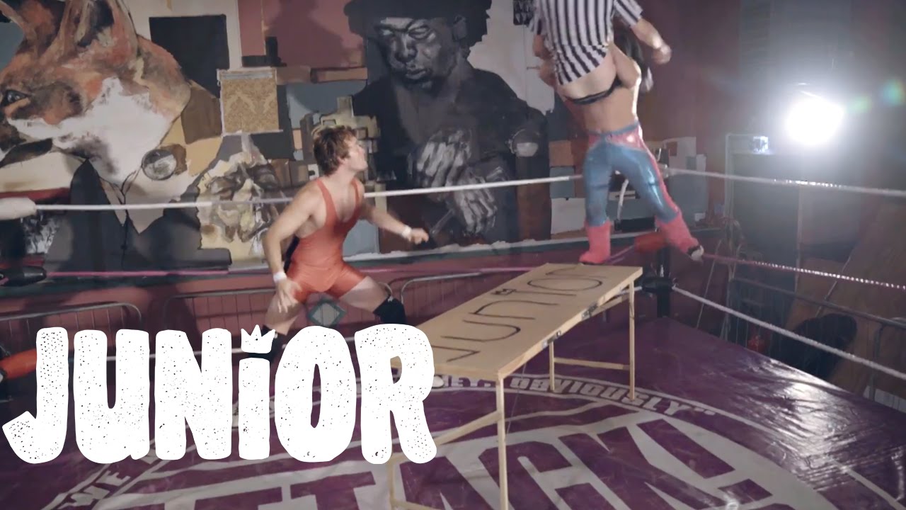 Junior - Fall to Pieces (ft. Sean Smith) Oficjalny teledysk