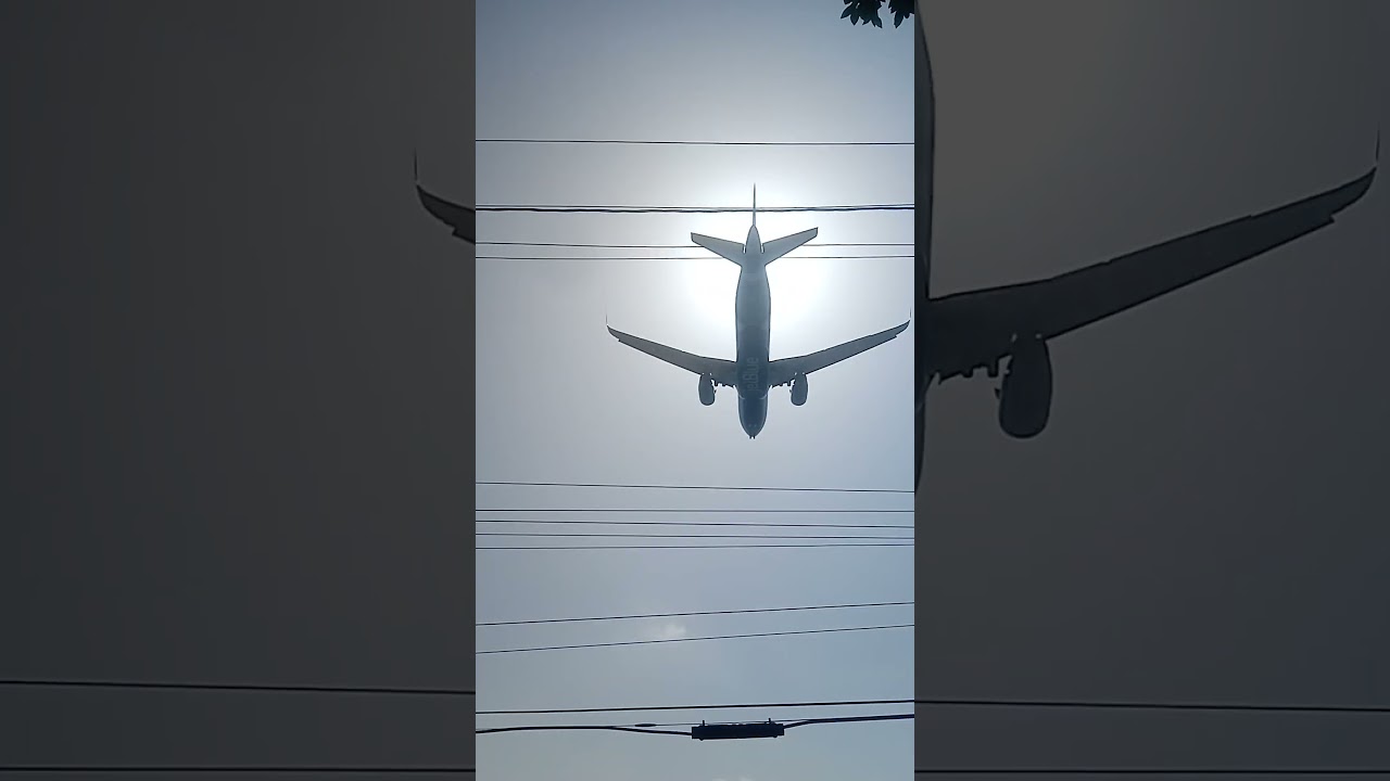 Jet Blue aterrizado en STI Santiago, Team Discovery Road