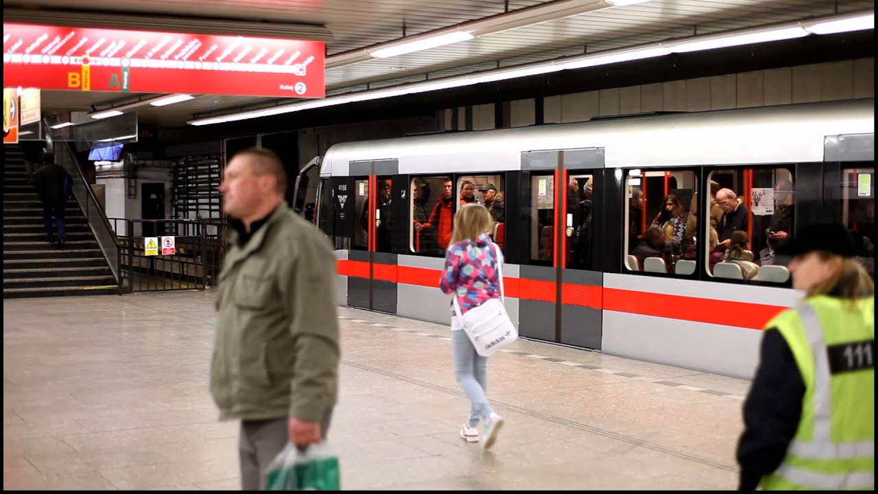 Výluka na lince C metra Muzeum - Pražského povstání