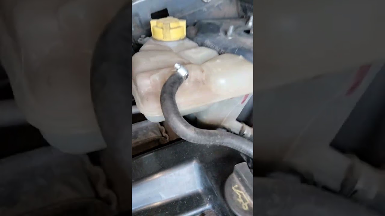 cómo purgar tu sistema de enfriamiento (anticongelante) en una Ford Ecosport 2006